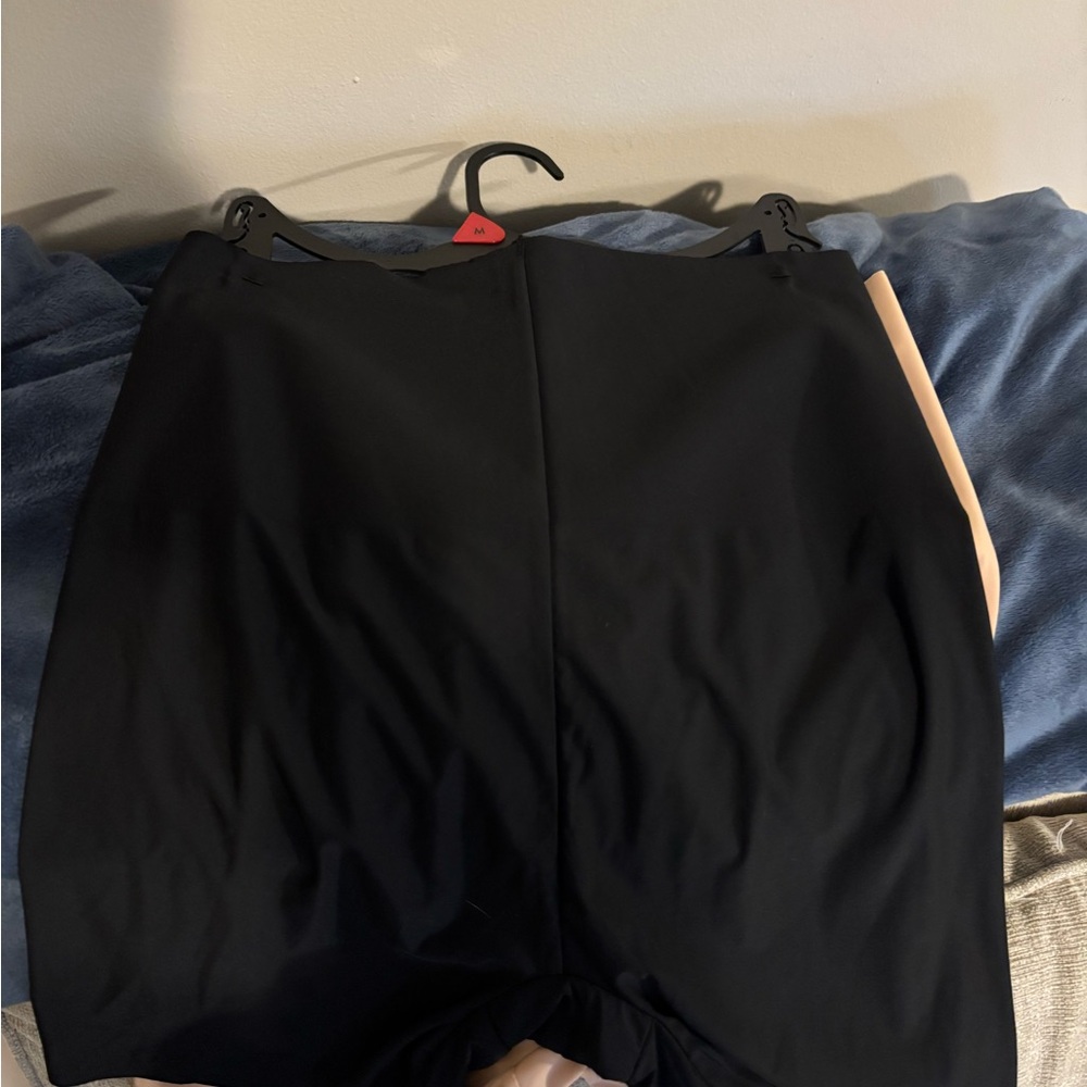 Skinnygirl Shapewear in Nude & black - Picture 4 of 4